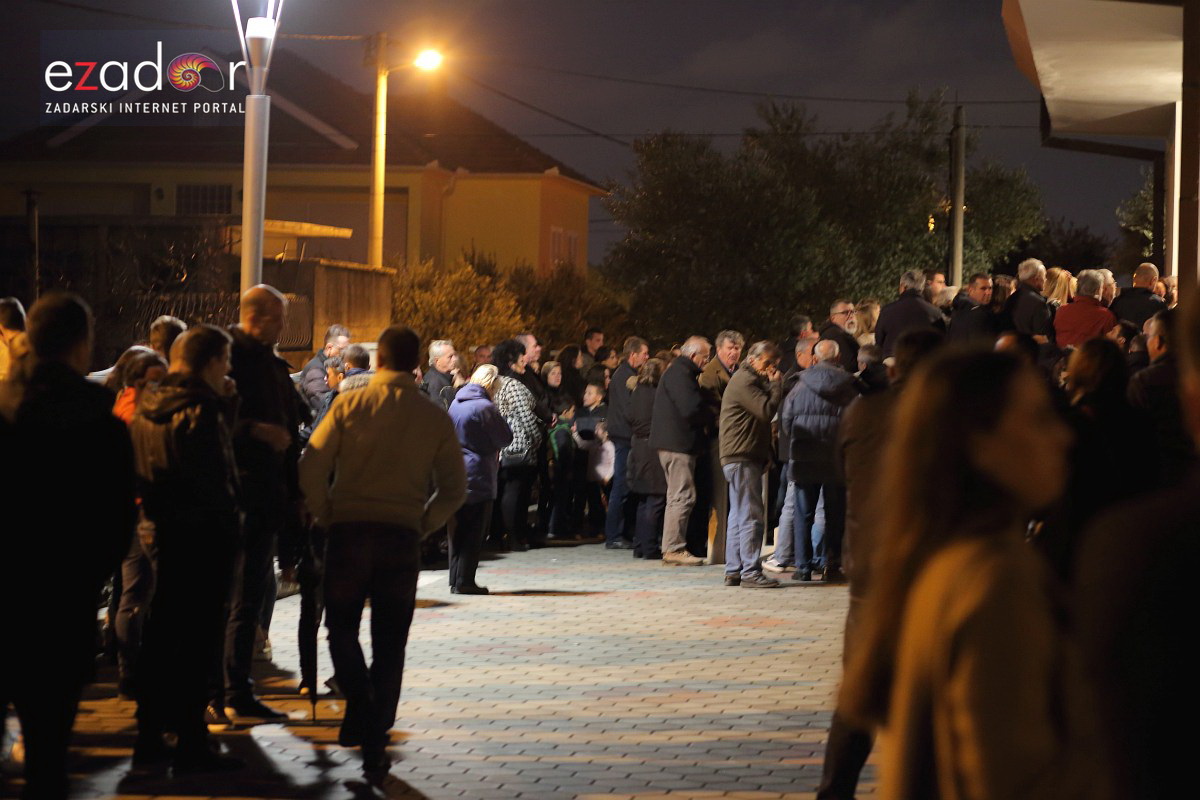 Bibinje: Tradicionalna procesija s Križem na Veliki Petak