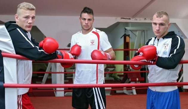 Luka Prtenjaca, Luka Plantic i Toni Filipi uz nadzor trenera Franje Grgica. Photo: Sanjin Strukic/PIXSELL