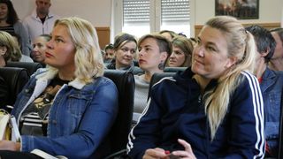 Vir: Dodjela materijalne pomoći roditeljima za nabavku udžbenika i školske opreme Vir: Dodjela materijalne pomoći roditeljima za nabavku udžbenika i školske opreme