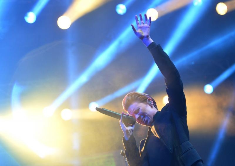 Druga vecer 10. INmusic festivala, najveceg open-air festivala u Hrvatskoj na kojem nastupaju svjetski poznati izvodjaci. Nastup britanske pjevacice Elly Jackson i njene electro pop atrakcije La Roux. Photo: Marko Lukunic/PIXSELL Druga vecer 10. INmusic festivala, najveceg open-air festivala u Hrvatskoj na kojem nastupaju svjetski poznati izvodjaci. Nastup britanske pjevacice Elly Jackson i njene electro pop atrakcije La Roux. Photo: Marko Lukunic/PIXSELL