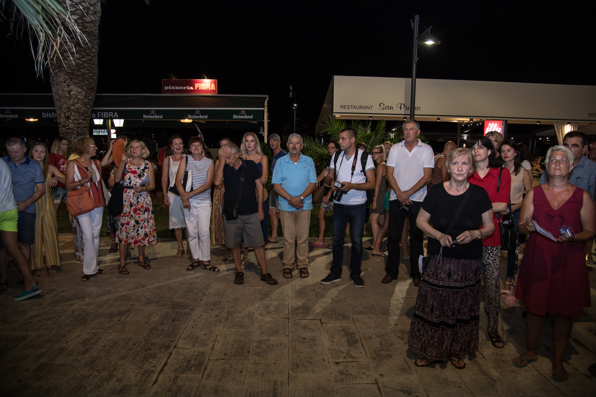 Otvorenje izložbe fotografija “Biogradske procesije” Vinka Pešića Otvorenje izložbe fotografija “Biogradske procesije” Vinka Pešića