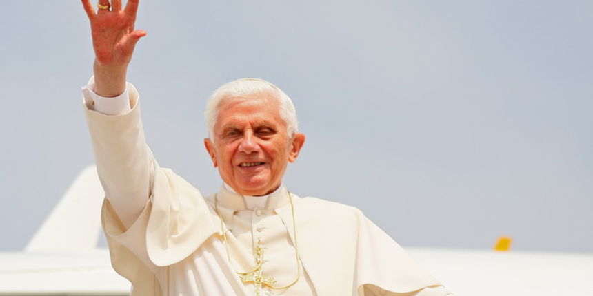 Zagreb, 040611. Papa Benedikt XVI. doputovao je danas u svoj prvi pastoralni pohod Hrvatskoj, u povodu Nacionalnog dana hrvatskih katoli Zagreb, 040611. Papa Benedikt XVI. doputovao je danas u svoj prvi pastoralni pohod Hrvatskoj, u povodu Nacionalnog dana hrvatskih katoli