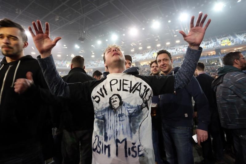 Legendarni Mate Mišo Kovač još jednom oduševio svoje brojne obožavatelje na koncertu u Areni Zagreb. Foto: Goran Jakus/PIXSELL Legendarni Mate Mišo Kovač još jednom oduševio svoje brojne obožavatelje na koncertu u Areni Zagreb. Foto: Goran Jakus/PIXSELL