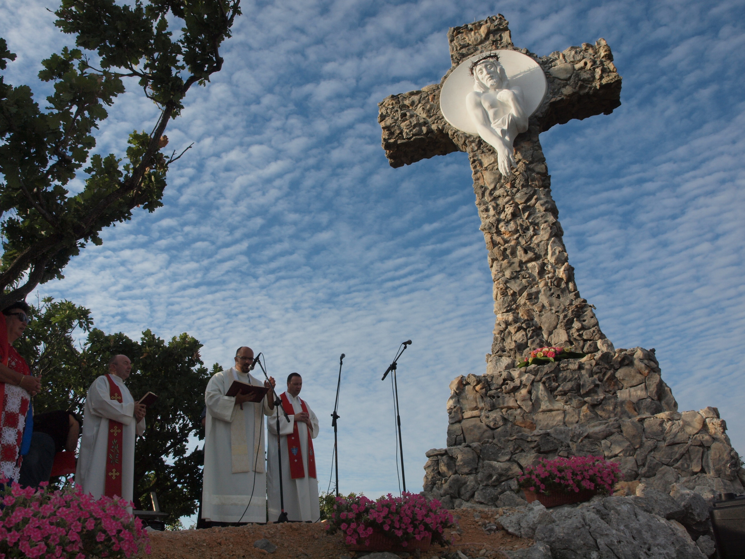 Blagosolov križa na brdu Brisnica Blagosolov križa na brdu Brisnica