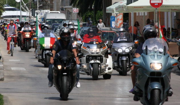 Karusel bikera na Branimirovoj obali u Zadru, Foto: Mladen Malik