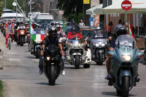 Karusel bikera na Branimirovoj obali u Zadru, Foto: Mladen Malik