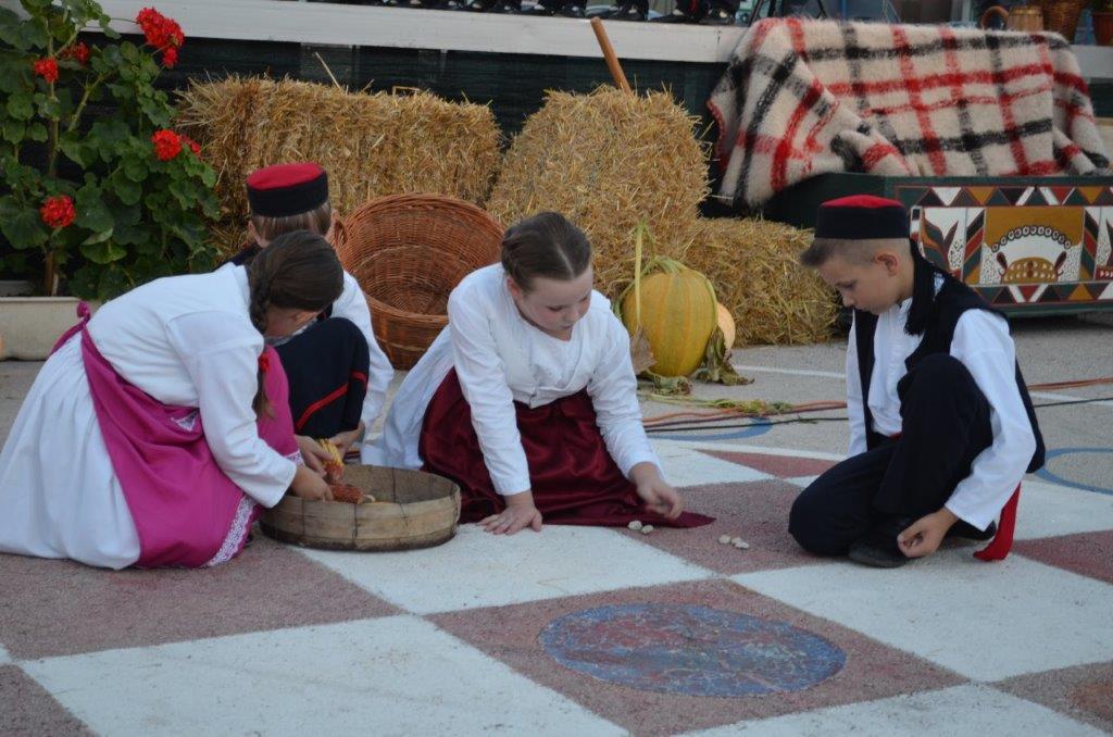 Folklor, ravni kotari, običaji, tradicija