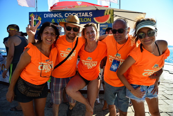 10. dm Millennium Jump na zadarskoj rivi – 3 tisuće skakača poslalo prekrasnu priču u svijet 10. dm Millennium Jump na zadarskoj rivi – 3 tisuće skakača poslalo prekrasnu priču u svijet