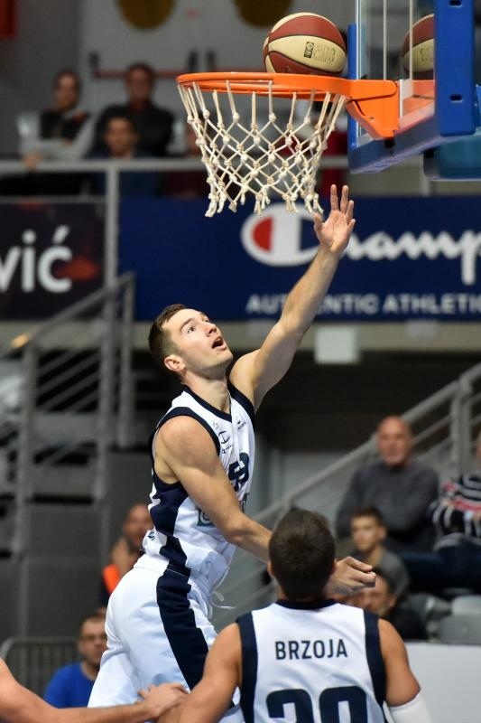 8. kolo ABA Lige, KK Zadar – KK Igokea Aleksandrovac 83-90. Photo: Dino Stanin/PIXSELL 8. kolo ABA Lige, KK Zadar – KK Igokea Aleksandrovac 83-90. Photo: Dino Stanin/PIXSELL