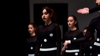 Predstava “Odgojoj” Plesne udruge Gesta u HNK Zadar