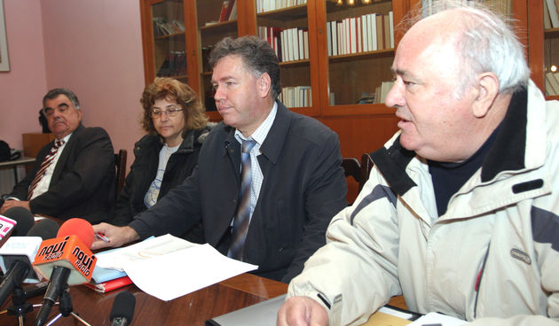 Konferencija za medije kordinaciskog odbora bivsih 79 zaposlenika Transport d.d.u stecaju