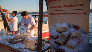 16. Biogradska noć privukla više od 20 tisuća posjetitelja . Photo: Vinko Pešić 16. Biogradska noć privukla više od 20 tisuća posjetitelja . Photo: Vinko Pešić