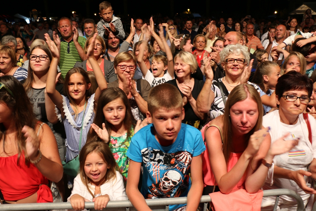 Virsko ljeto 2017: Gazde raspjevale i rasplesale Vir Virsko ljeto 2017: Gazde raspjevale i rasplesale Vir