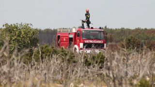 Pod kontrolu stavljen ponovo aktiviran požar kod Košljuna na Pagu