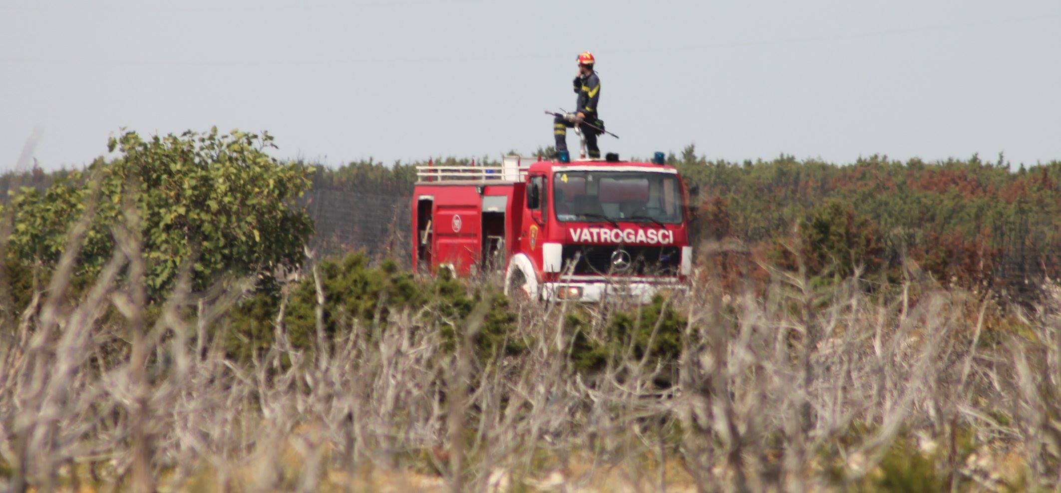 Pod kontrolu stavljen ponovo aktiviran požar kod Košljuna na Pagu