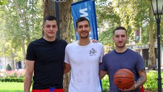 Druženje s košakašima povodom 60. rođendana Dražena Petrovića Druženje s košakašima povodom 60. rođendana Dražena Petrovića