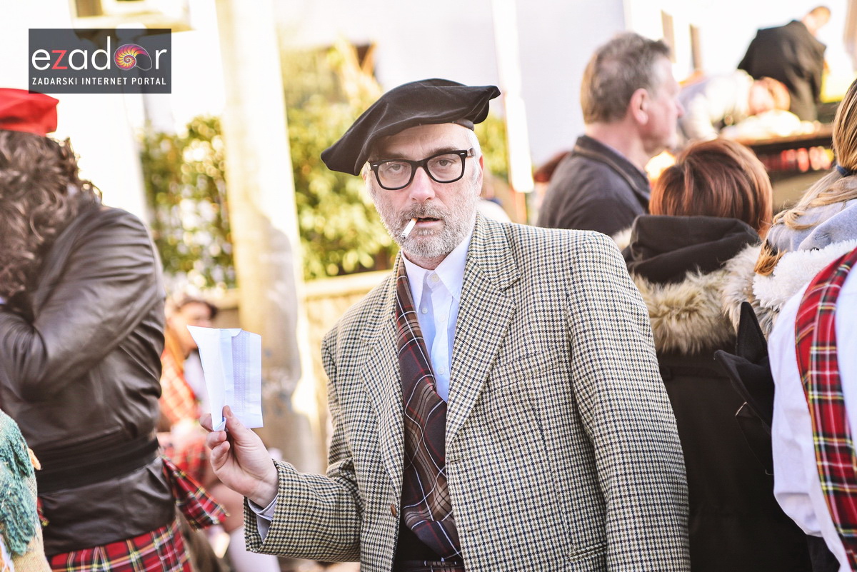 Škotski kiltovi preplavili zadarske Stanove Škotski kiltovi preplavili zadarske Stanove