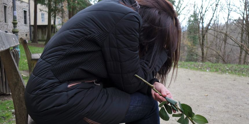 Tužna djevojka Tužna djevojka