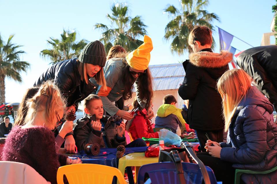 Sveta Luce razveselila i darivala virske mališane Sveta Luce razveselila i darivala virske mališane