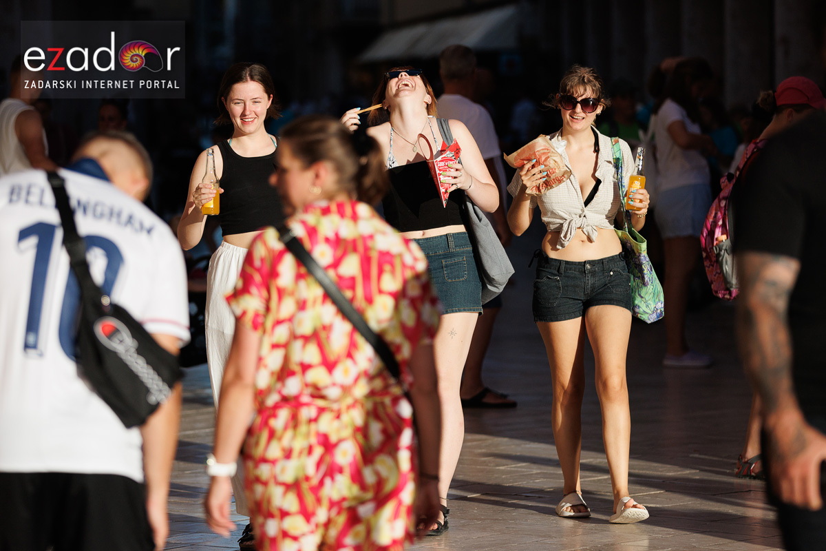 Večernji đir po gradu 18. lipnja 2024. Večernji đir po gradu 18. lipnja 2024.