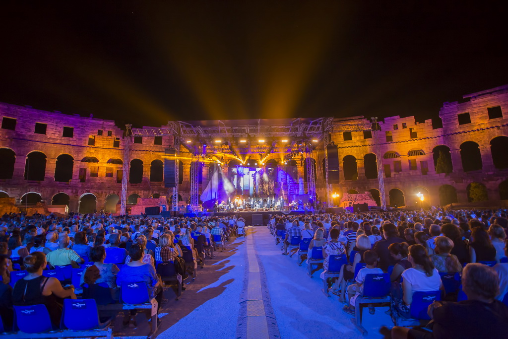 Tomislav Bralić i Klapa Intrade @ Arena Pula