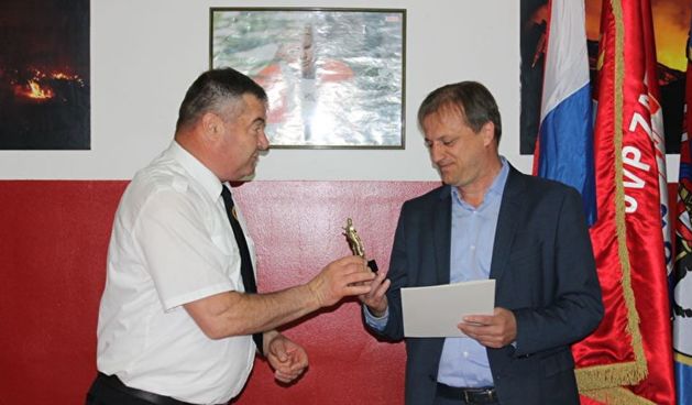 Gradonačelnik Dukić u posjeti vatrogascima povodom Dana sv. Florijana