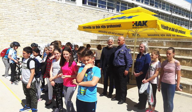 Učenici OŠ Šimuna Kožićića Benje dominirali u pojedinačnom i ekipnom natjecanju “Sigurno u prometu”