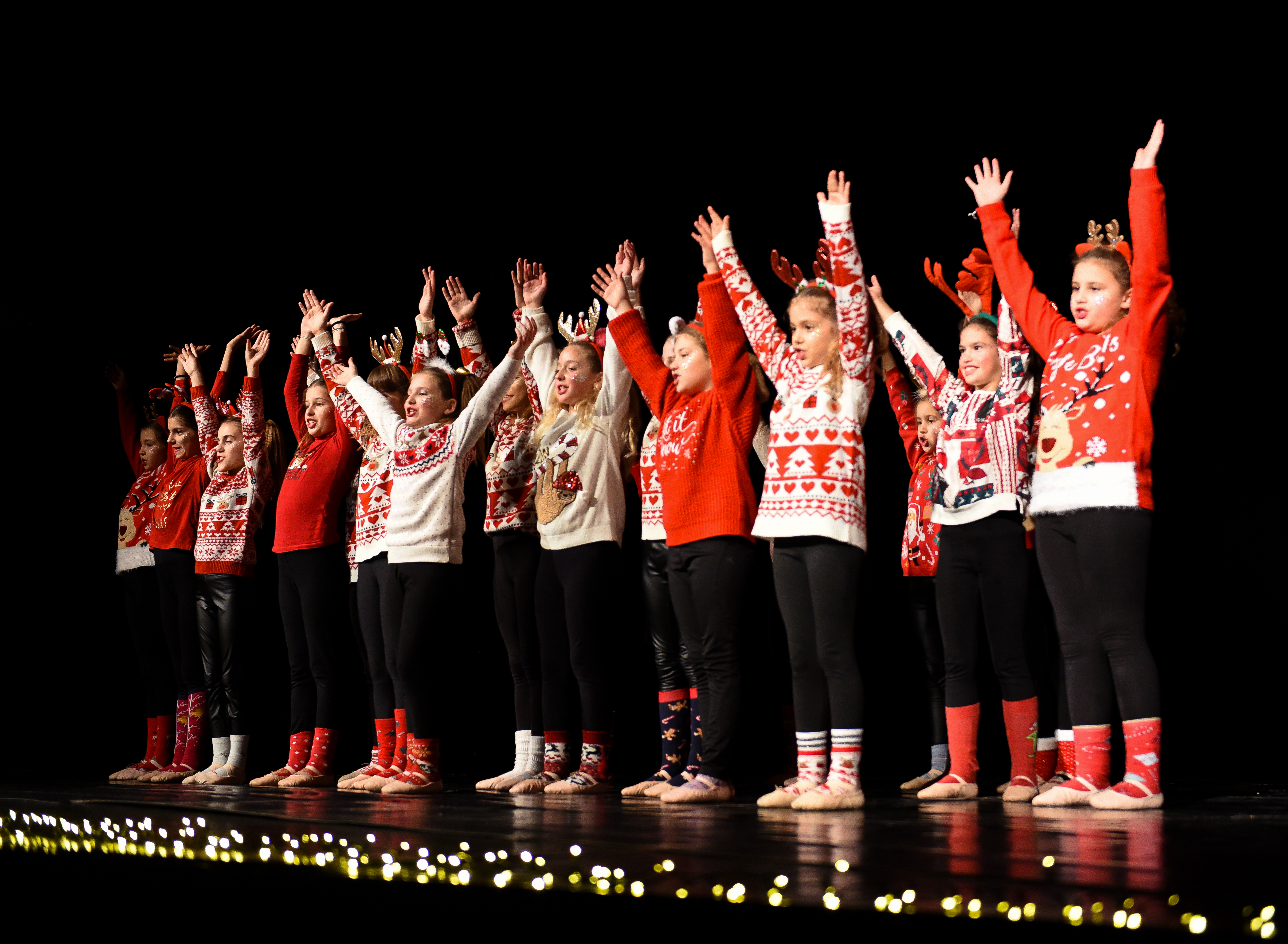 Plesna čestitka @ Hrvatsko narodno kazalište Zadar Plesna čestitka @ Hrvatsko narodno kazalište Zadar