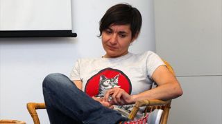 Centar za mirovne studije organizirao je tribinu s Mimom Simić, spisateljicom, filmskom kritičarkom i aktivistkinjom, porijeklom iz Zadra. Na tribini je najavljen filmski i umjetnički festival koji ce se uskoro odrzati u kuli Stojana Jankovića u Islamu Gr