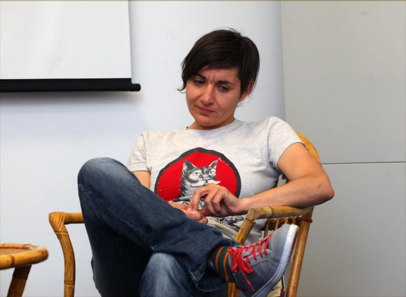 Centar za mirovne studije organizirao je tribinu s Mimom Simić, spisateljicom, filmskom kritičarkom i aktivistkinjom, porijeklom iz Zadra. Na tribini je najavljen filmski i umjetnički festival koji ce se uskoro odrzati u kuli Stojana Jankovića u Islamu Gr