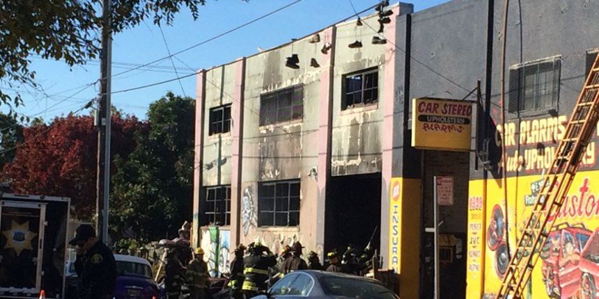 Požar u noćnom klubu u Oaklandu. Foto: twitter Požar u noćnom klubu u Oaklandu. Foto: twitter