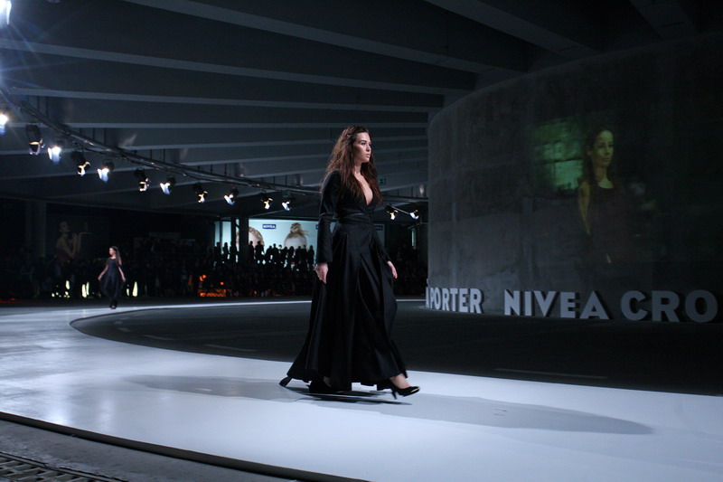 U trgovackom centru West gate sinoc zapoceo modni dogadjaj Nivea Cro A Porter. U trgovackom centru West gate sinoc zapoceo modni dogadjaj Nivea Cro A Porter.