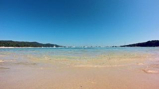 25.07.2013., Dugi otok, Sakarun – Uzduz i poprijeko Dugog otoka u zadarskom arhipelagu u ljetnim danima prepuno je turista, a najomiljenija plaza zasigurno je Sakarun, koja sa nalazi u uvali pokraj mjesta Veli Rat. Pjeskovita plaza sa tirkizno cistim mo