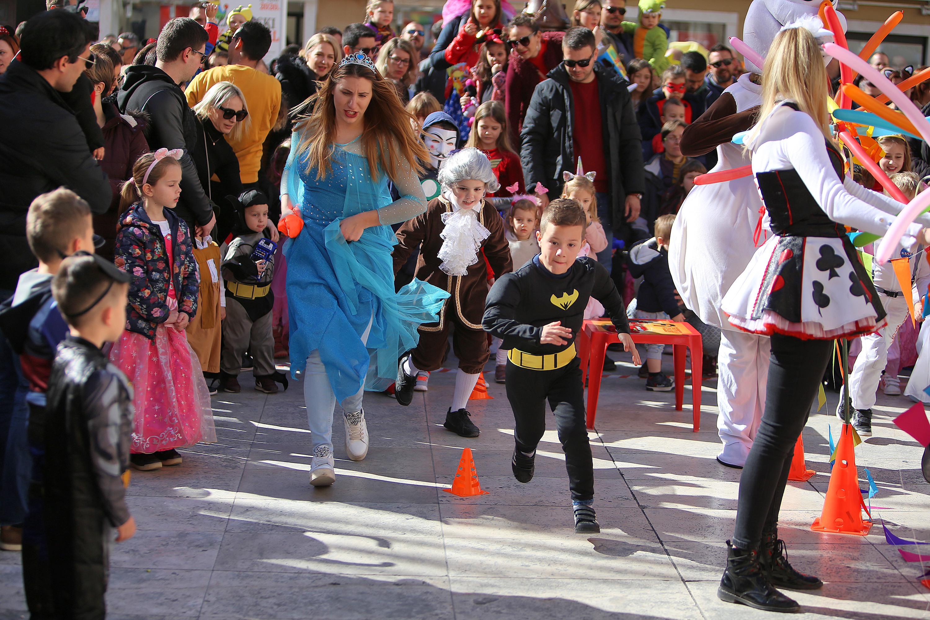 “Šareni Maskograd”: Dječji karneval na Narodnom trgu