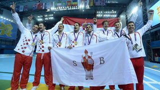 London, 120812.
Vaterpolo Arena.
Hrvatska muska vaterpolo reprezentacija pobijedila je u finalnoj utakmici protiv Italije tijekom Olimpijskih Igara u Londonu.
Na fotografiji: Hrvatska je osvojila zlatnu medalju.
Foto: Drago Sopta / CROPIX London, 120812.
Vaterpolo Arena.
Hrvatska muska vaterpolo reprezentacija pobijedila je u finalnoj utakmici protiv Italije tijekom Olimpijskih Igara u Londonu.
Na fotografiji: Hrvatska je osvojila zlatnu medalju.
Foto: Drago Sopta / CROPIX
