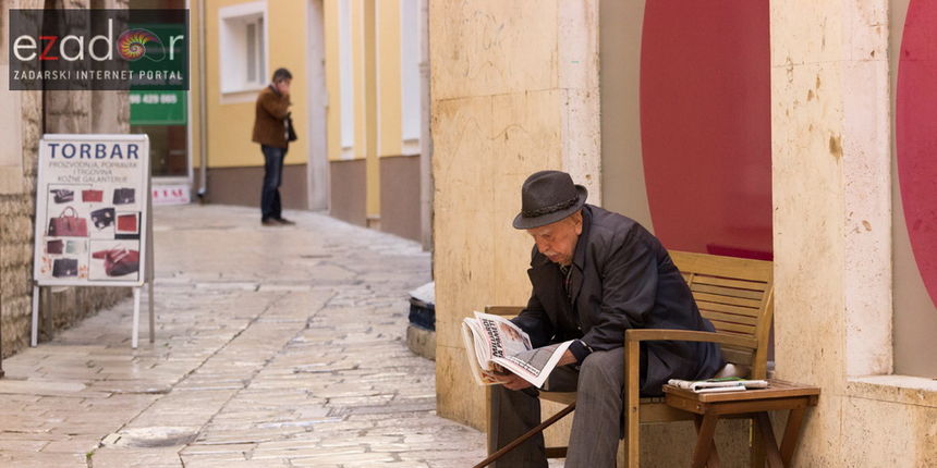 Umirovljenik. Đir po gradu 12. travnja 2017. Umirovljenik. Đir po gradu 12. travnja 2017.