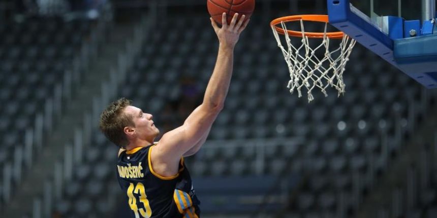 Drugi dan Zadar Basketball turnira u dvorani Krešimira Ćosića: susret izmedju Galatasaray Liv Hospital i Alba Berlin. Photo: Filip Brala/PIXSELL