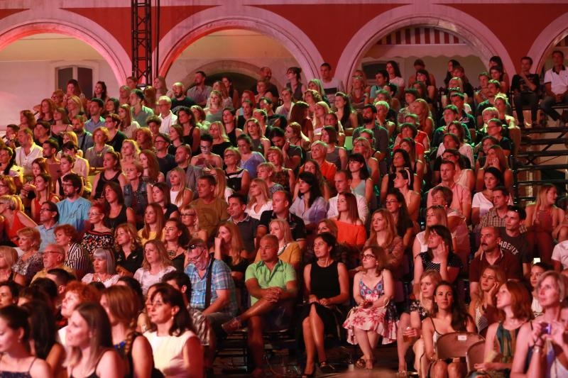 Nastup Josipe Lisac prve večeri 56. Splitskoga festivala