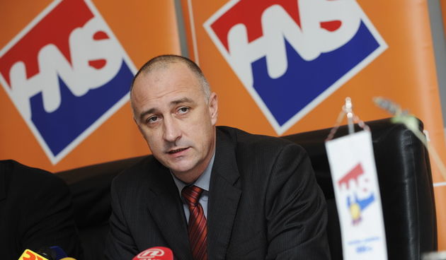 Vodice, 250113.
Ministar gospodarstva Ivan Vrdoljak na konferenciji za medije HNS-a govorio je o koalicijskim partnerima na predstojecim lokalnim izborima i trenutacnom stanju u gospodarstvu.
Foto: Niksa Stipanicev / CROPIX