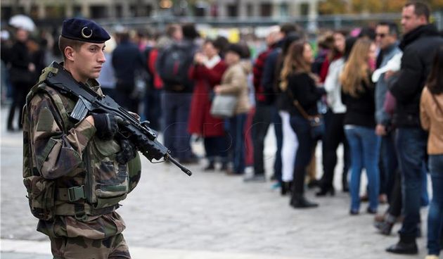 Napad na nastavnika u francuskoj školi, Foto: Hina