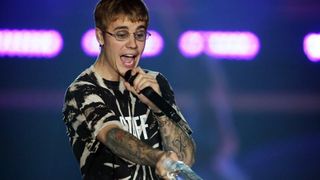 Image 379343 (auto) Image 379343 (auto)