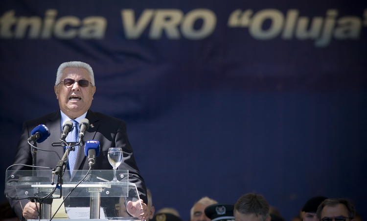 Knin, 050811.
Podizanjem zastave na Kninskoj tvrdjavi i postrojavanjem vojnih snaga na nogometnom igralistu obiljezena je 16. obljetnica VRO Oluja, Dan pobjede i domovinske zahvalnosti i Dan hrvatskih branitelja.
Na fotografiji: Luka Bebic.
Foto: Ante Ciz Knin, 050811.
Podizanjem zastave na Kninskoj tvrdjavi i postrojavanjem vojnih snaga na nogometnom igralistu obiljezena je 16. obljetnica VRO Oluja, Dan pobjede i domovinske zahvalnosti i Dan hrvatskih branitelja.
Na fotografiji: Luka Bebic.
Foto: Ante Ciz