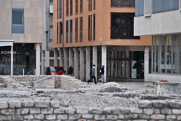 Bura i snijeg u Zadru 1. veljače 2012, Foto: Duje Surać