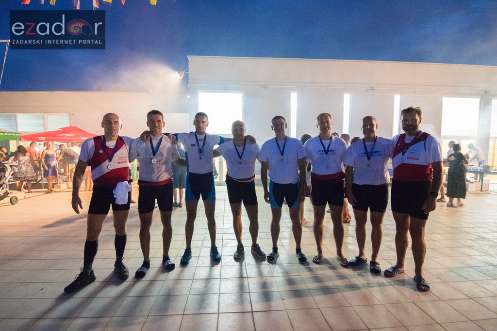 6. “Jadranov veslački dvoboj” osmeraca u uvali Jazine 6. “Jadranov veslački dvoboj” osmeraca u uvali Jazine