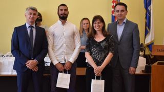 Prijem za nagrađivane učenike osnovnih i srednjh škola