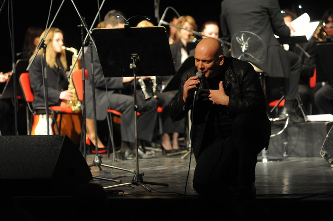 Zadar, 190313.
Gradska glazba Zadar organizirala je u HNK Zadar koncert povodom 20. godisnjice smrti Tomislava Ivcica. Uz Gradsku glazbu i klapu Niko kao domacine, nastupili su Mladen Grdovic, Zorica Kondza, Marina Tomasevic, Davor Pekota, Zoran Jelenkovi Zadar, 190313.
Gradska glazba Zadar organizirala je u HNK Zadar koncert povodom 20. godisnjice smrti Tomislava Ivcica. Uz Gradsku glazbu i klapu Niko kao domacine, nastupili su Mladen Grdovic, Zorica Kondza, Marina Tomasevic, Davor Pekota, Zoran Jelenkovi