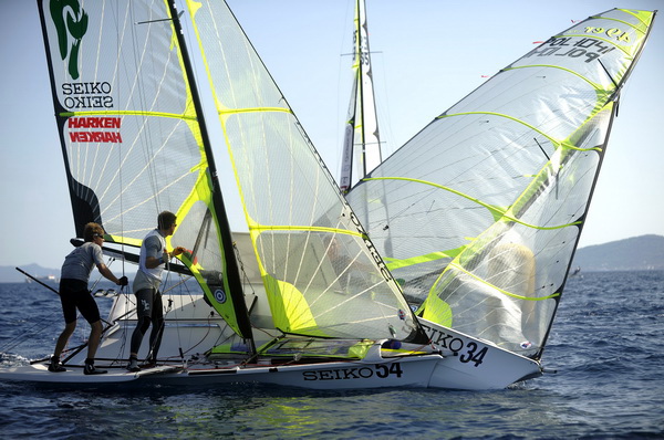 Zadar, 020909.
Europsko prvenstvo u jedrenju za klasu 49er 2009.
Danas se vozi treci dan regata na Europskom prvenstvu u klasi  49er koje se odrzava od 29og kolovoza do 5og rujna u organizaciji JK Uskok. 
Iako se start odgodio za vise od 2 sata odrzana su