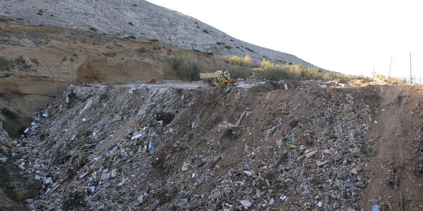 Pag – divlje odlagalište (foto: J.Portada)