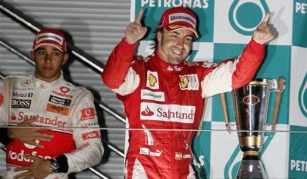 Hamilton i Alonso, Foto: AP Photo