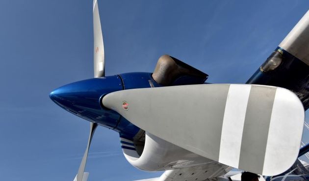 Zadar – Nakon 101 godinu opet je poletio hidroavion iz zadarske luke. Na promotivnom letu European Coastal Airlines iz Tankerkomercove marine u gradu, vlasniku tvrtke i pokretacu projekta hidroavinskih jadranskih veza Klausu Dieteru Martinu pridruzio se i